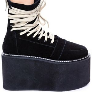 Iso unif nobody platform 8